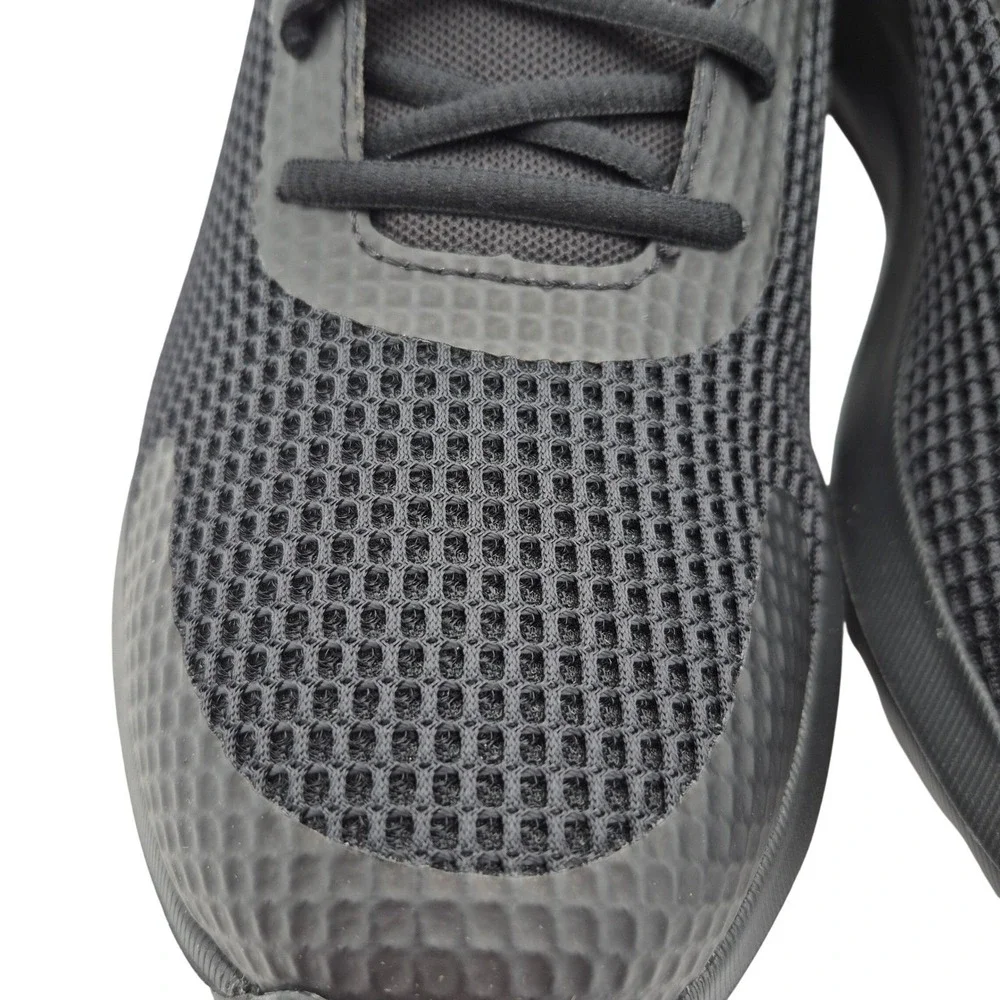 Under Armour UA Surge 3 All Black Men's Size 10.5 Running Shoes Cross Training